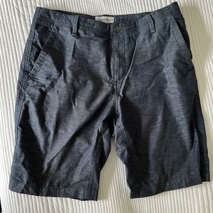 Men’s Calvin Klein Shorts 11” length 32”waist